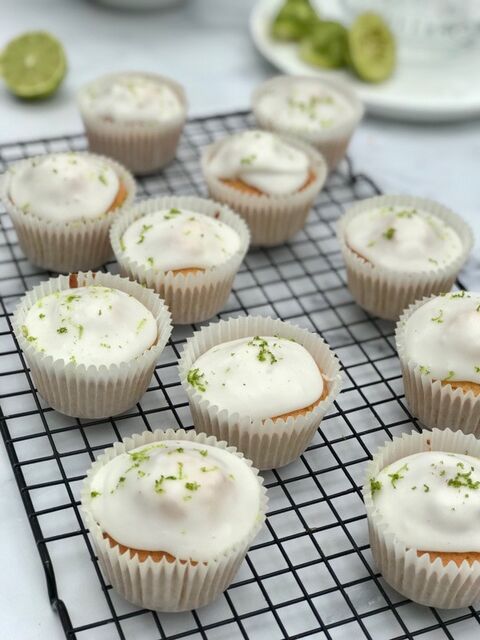 Lime & Coconut Cupcakes 🧁