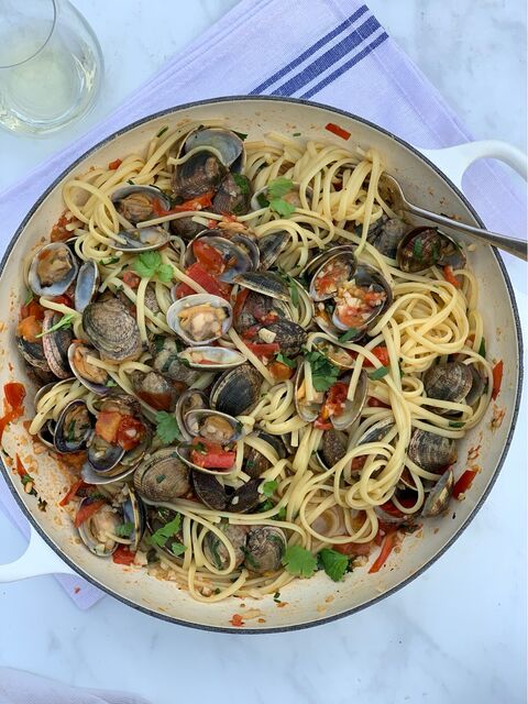 Linguini Alle Vongole e Pomodoro